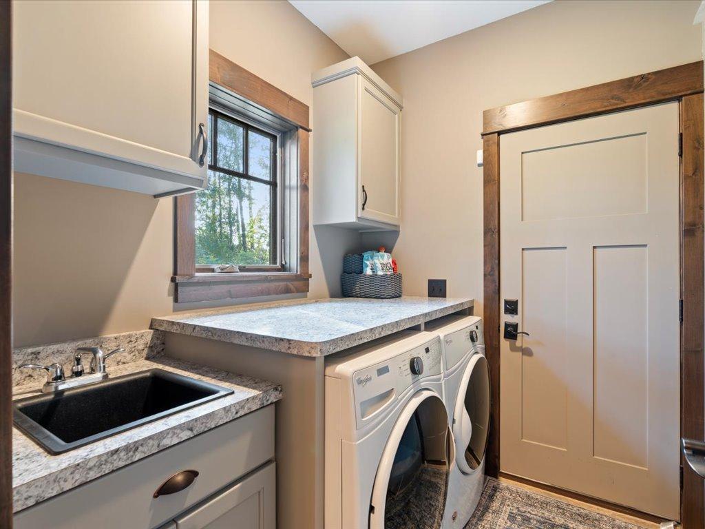 27748 W Twin Lake Drive