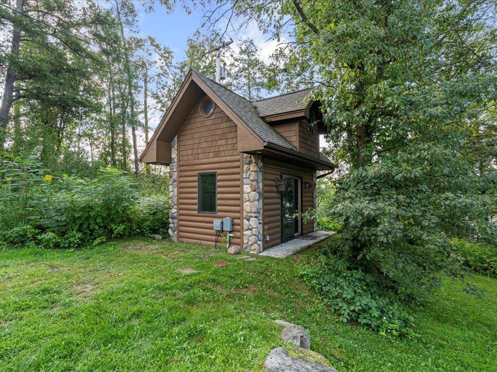 27748 W Twin Lake Drive