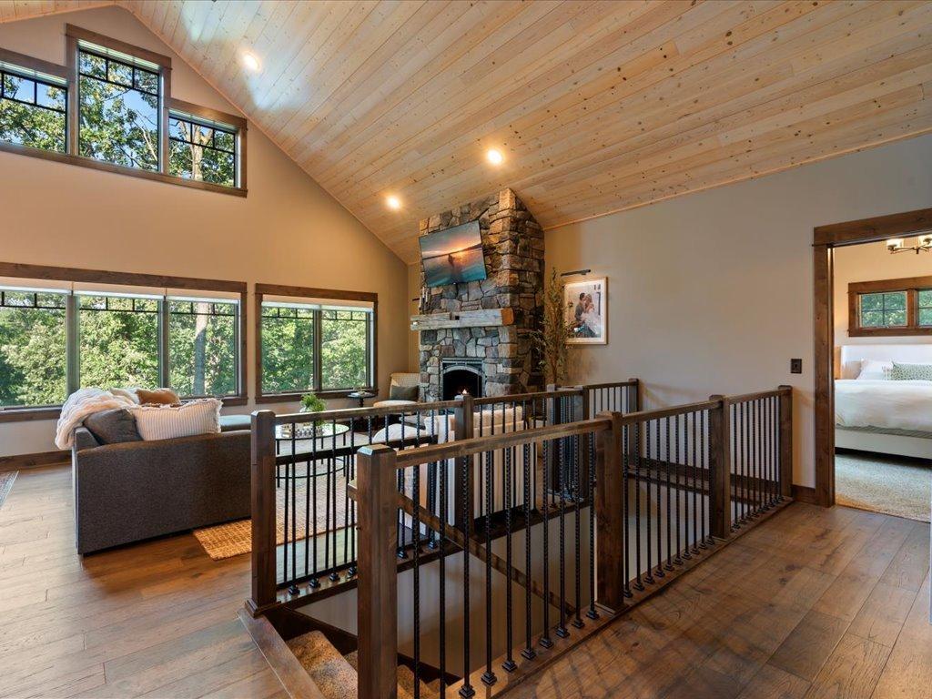 27748 W Twin Lake Drive