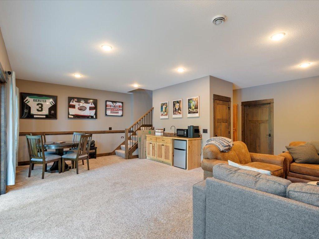 27748 W Twin Lake Drive