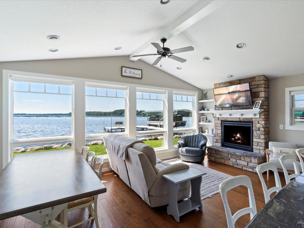 10323 Gull Point Rd