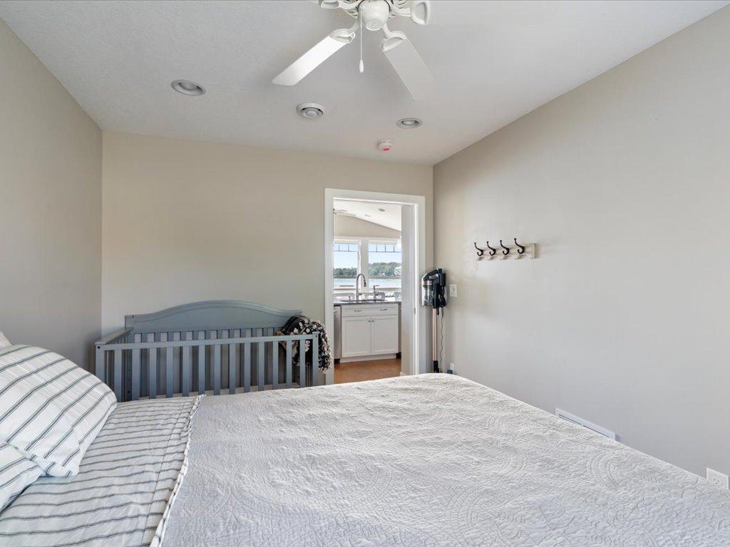 10323 Gull Point Rd