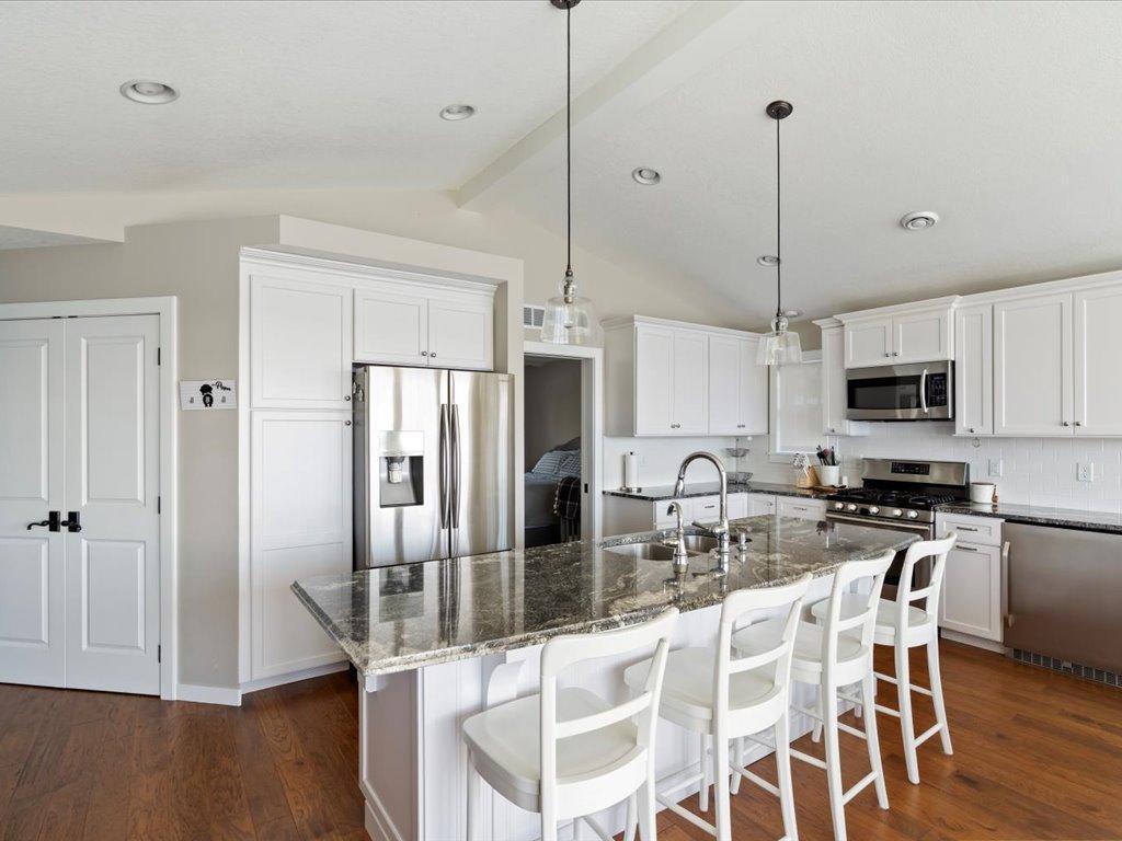 10323 Gull Point Rd