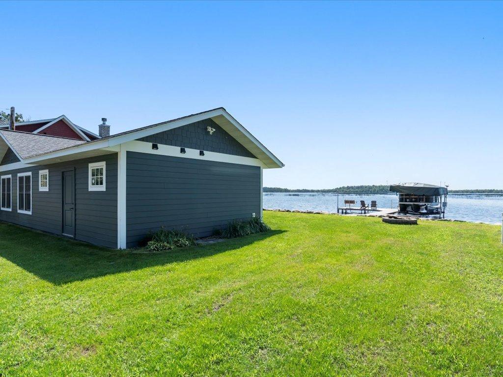 10323 Gull Point Rd