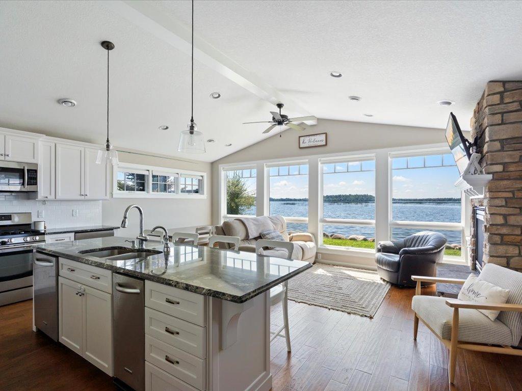 10323 Gull Point Rd