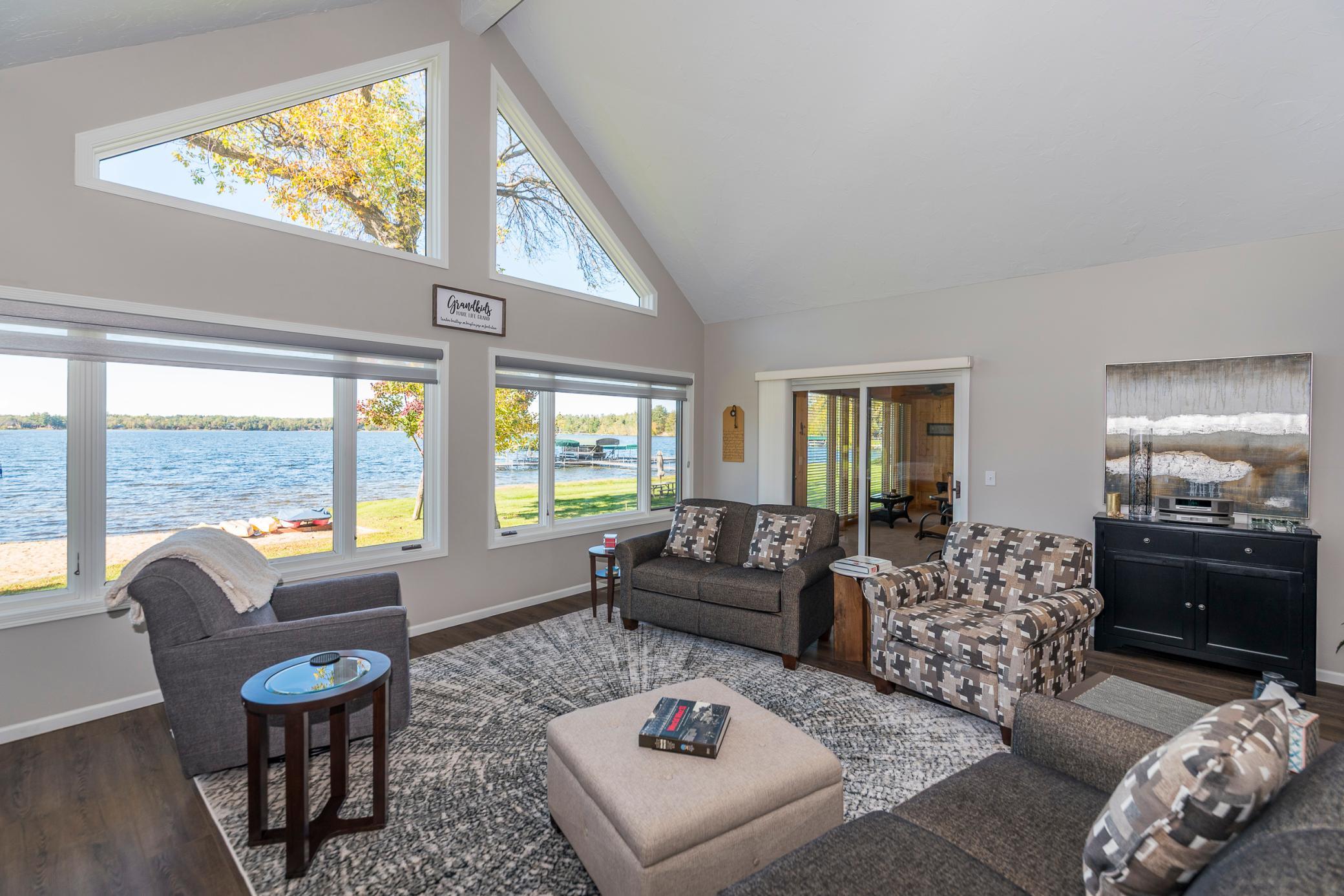24927 Viking Drive