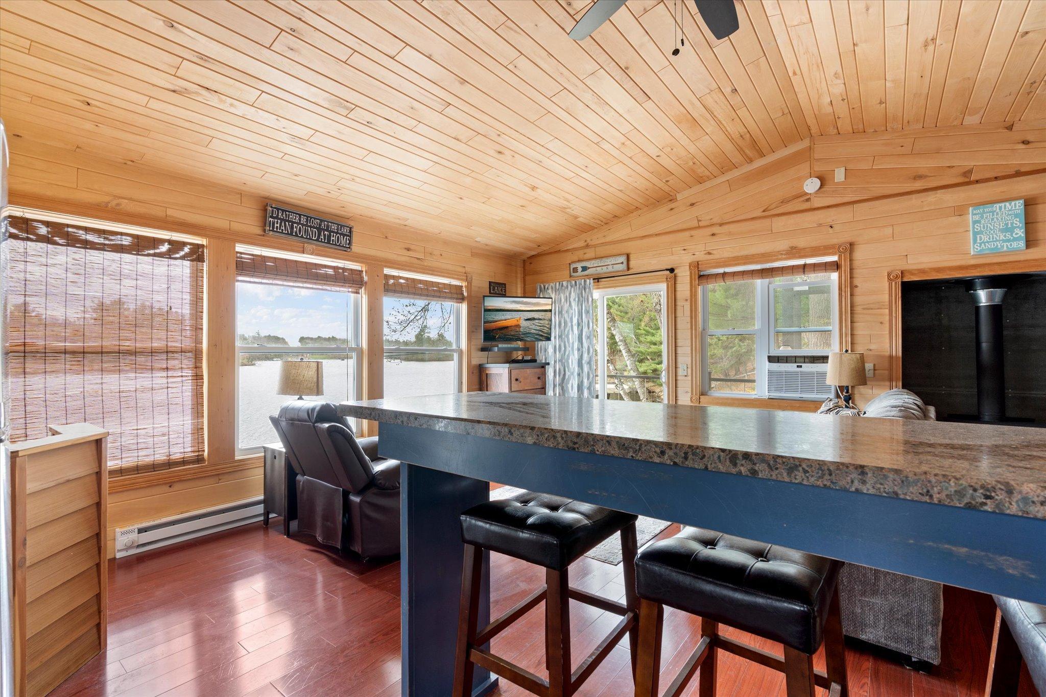 8016 Ridge Road