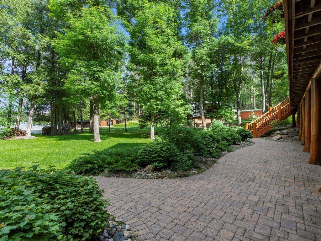 3912 E Del Ray Trail NE
