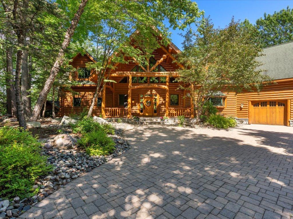 3912 E Del Ray Trail NE