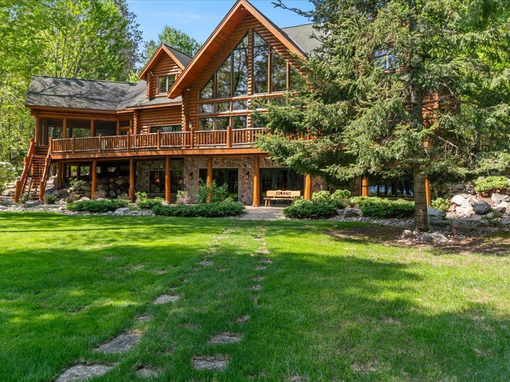 3912 E Del Ray Trail NE