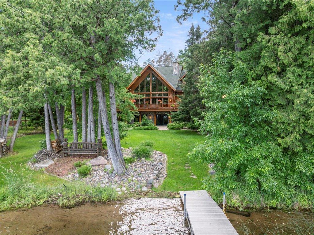 3912 E Del Ray Trail NE