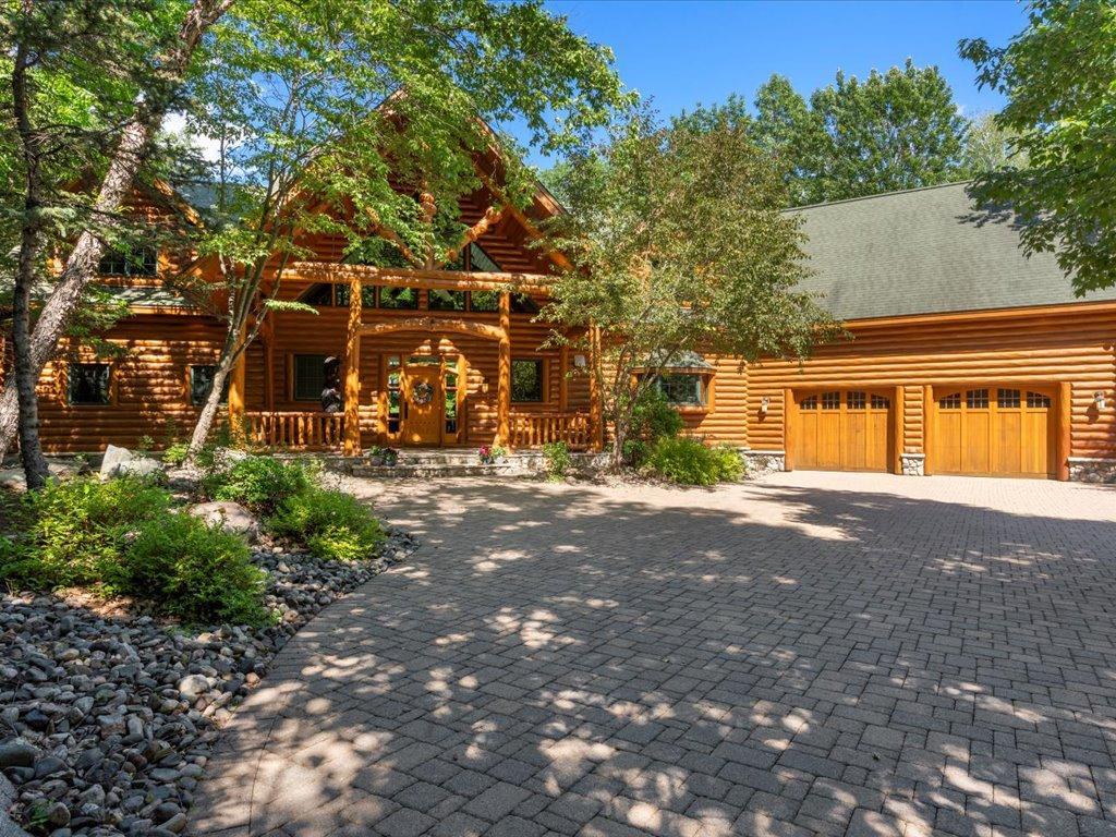 3912 E Del Ray Trail NE