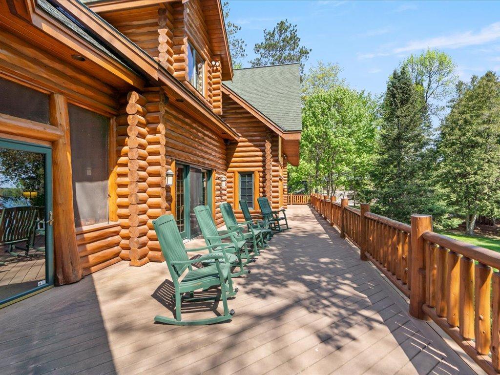 3912 E Del Ray Trail NE