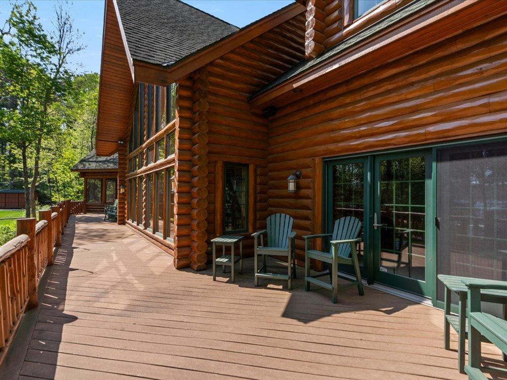 3912 E Del Ray Trail NE