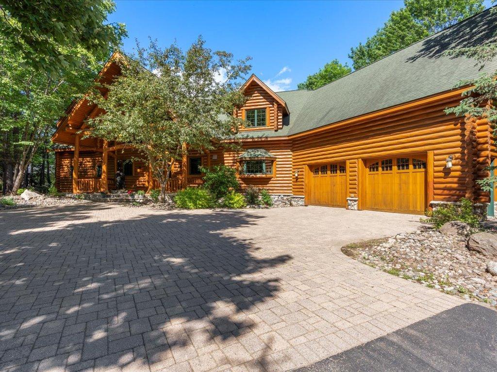 3912 E Del Ray Trail NE