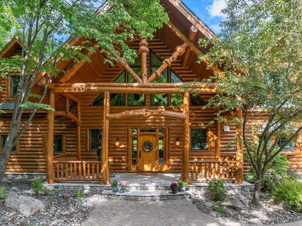 3912 E Del Ray Trail NE
