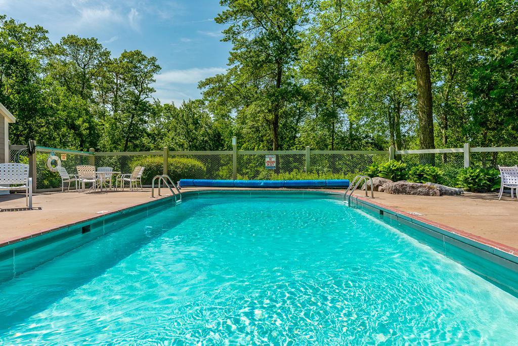 1393 East Pointe Drive Unit: 1393