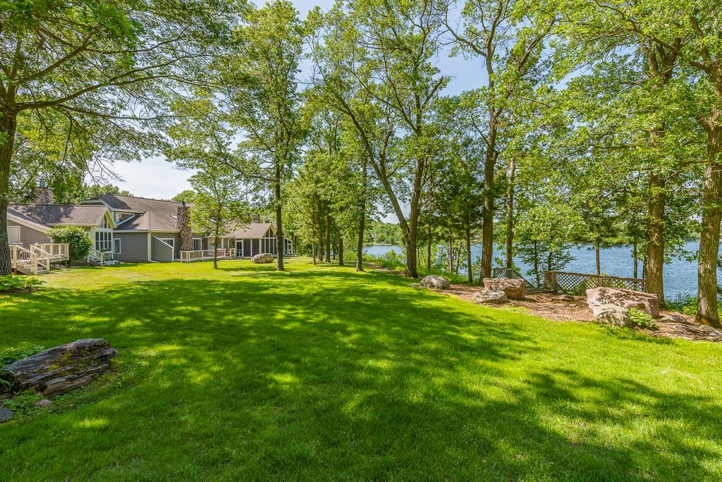 1393 East Pointe Drive Unit: 1393