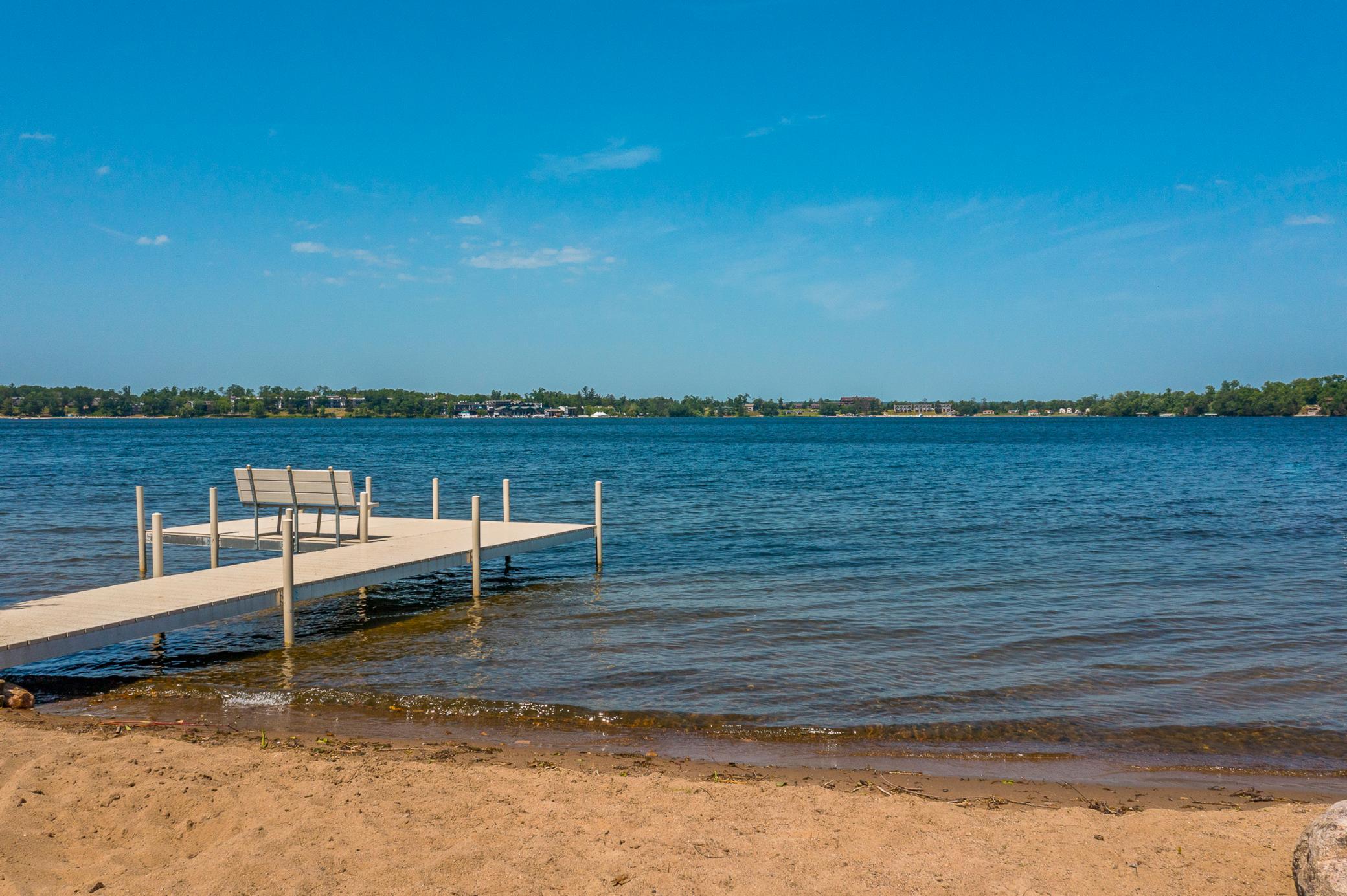 1393 East Pointe Drive Unit: 1393