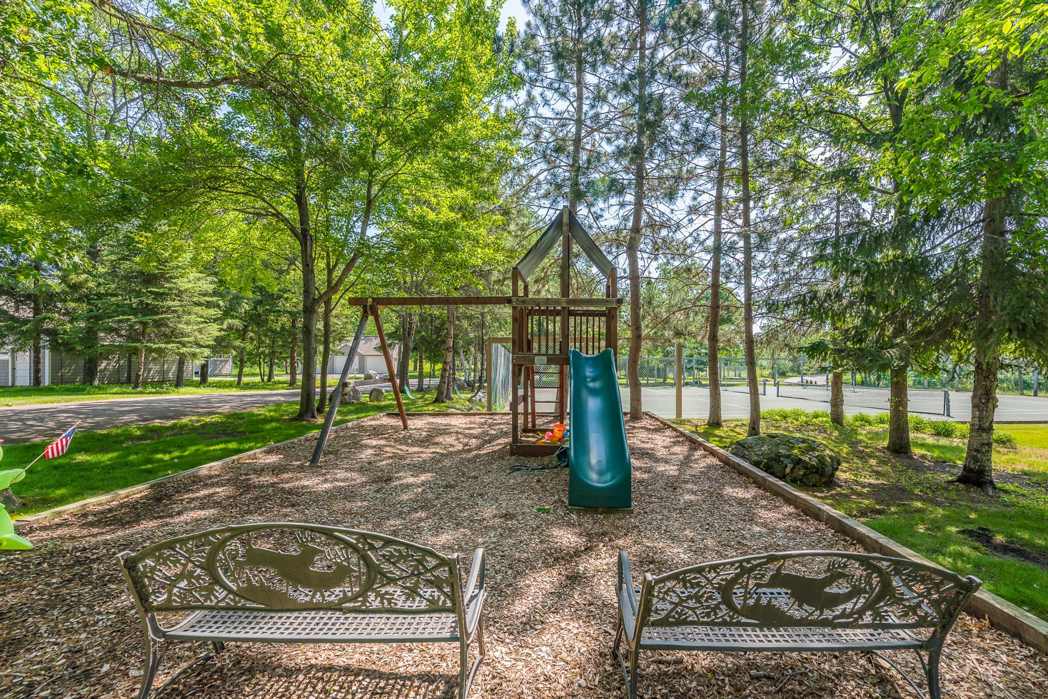 1393 East Pointe Drive Unit: 1393