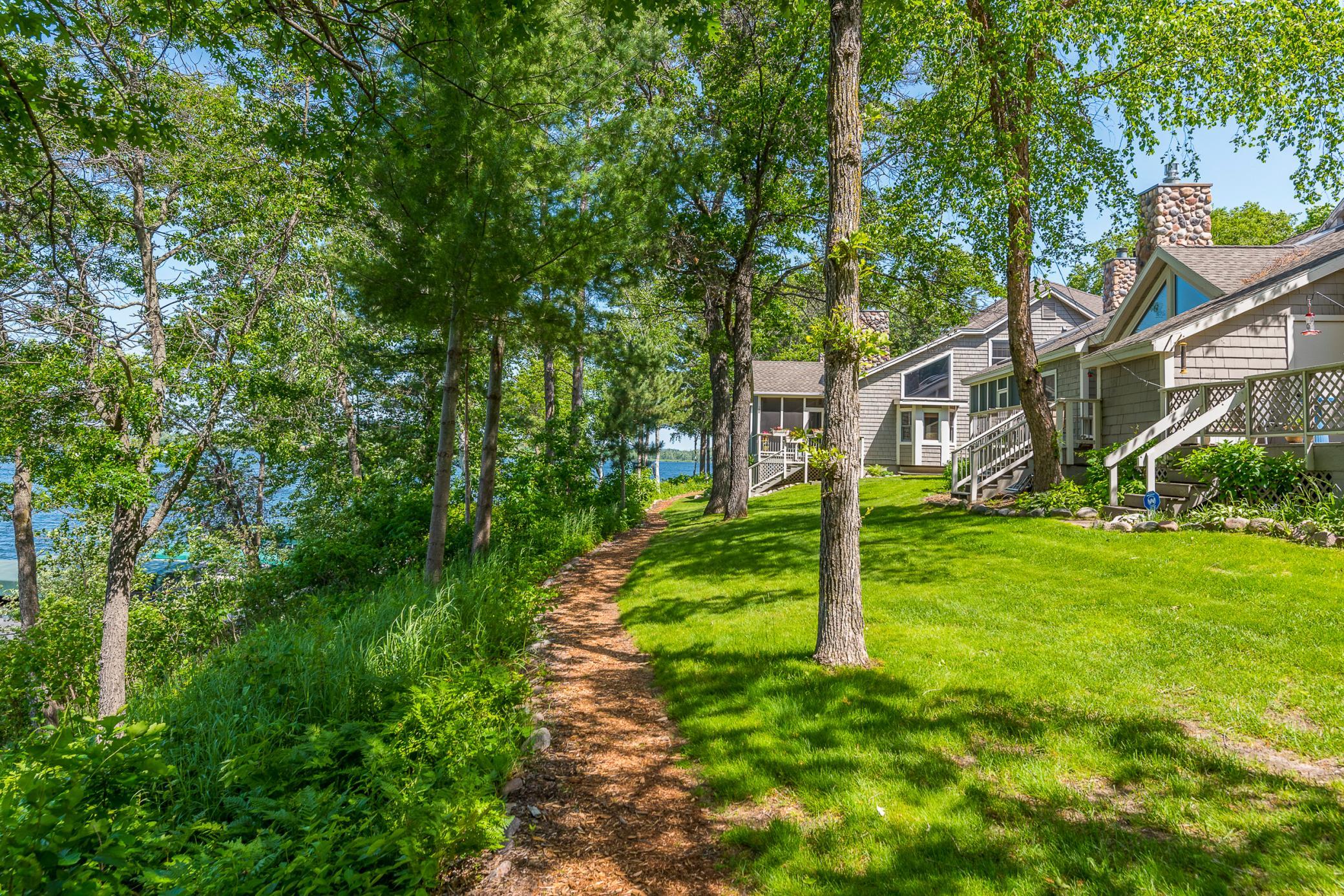 1393 East Pointe Drive Unit: 1393