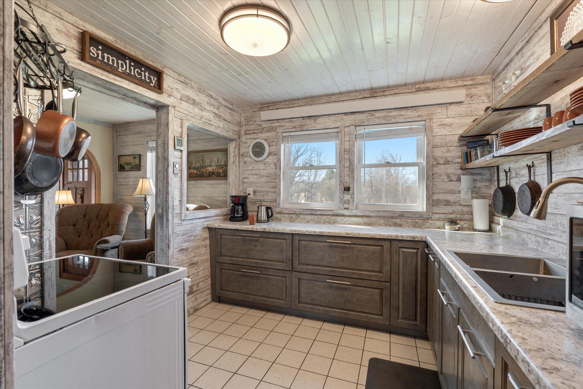 44357 Red Oak Road