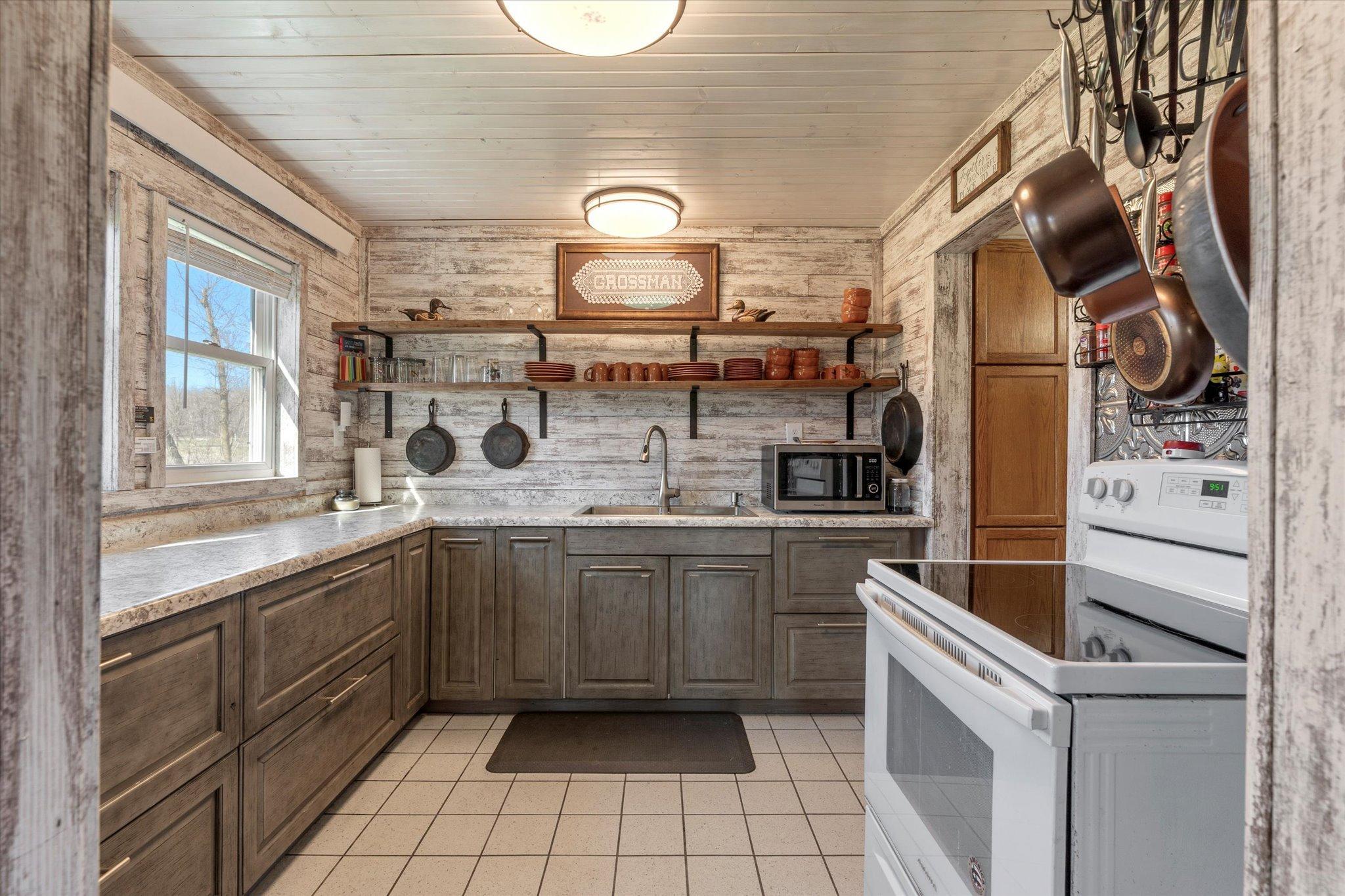 44357 Red Oak Road