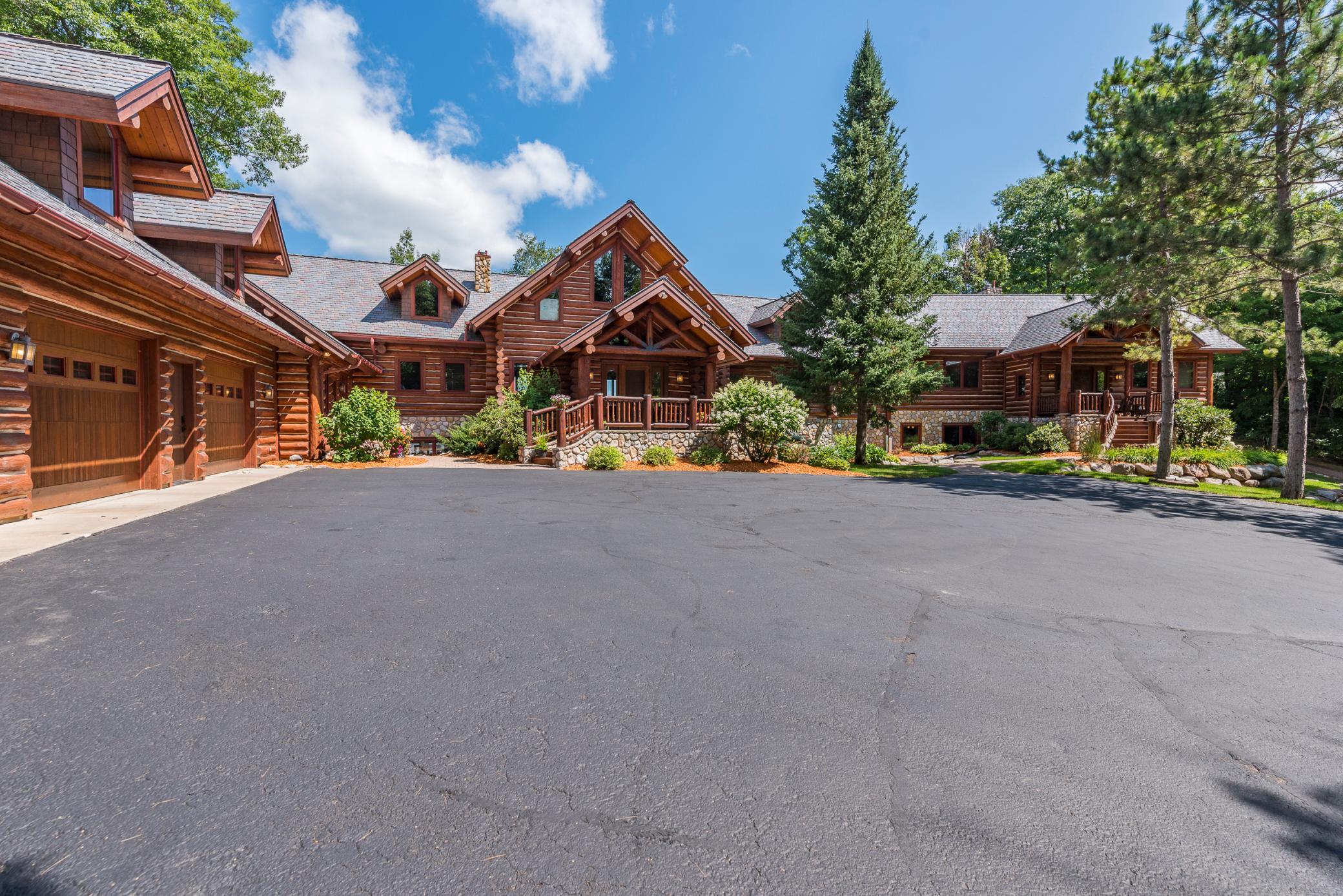 2468 Maple Drive SW