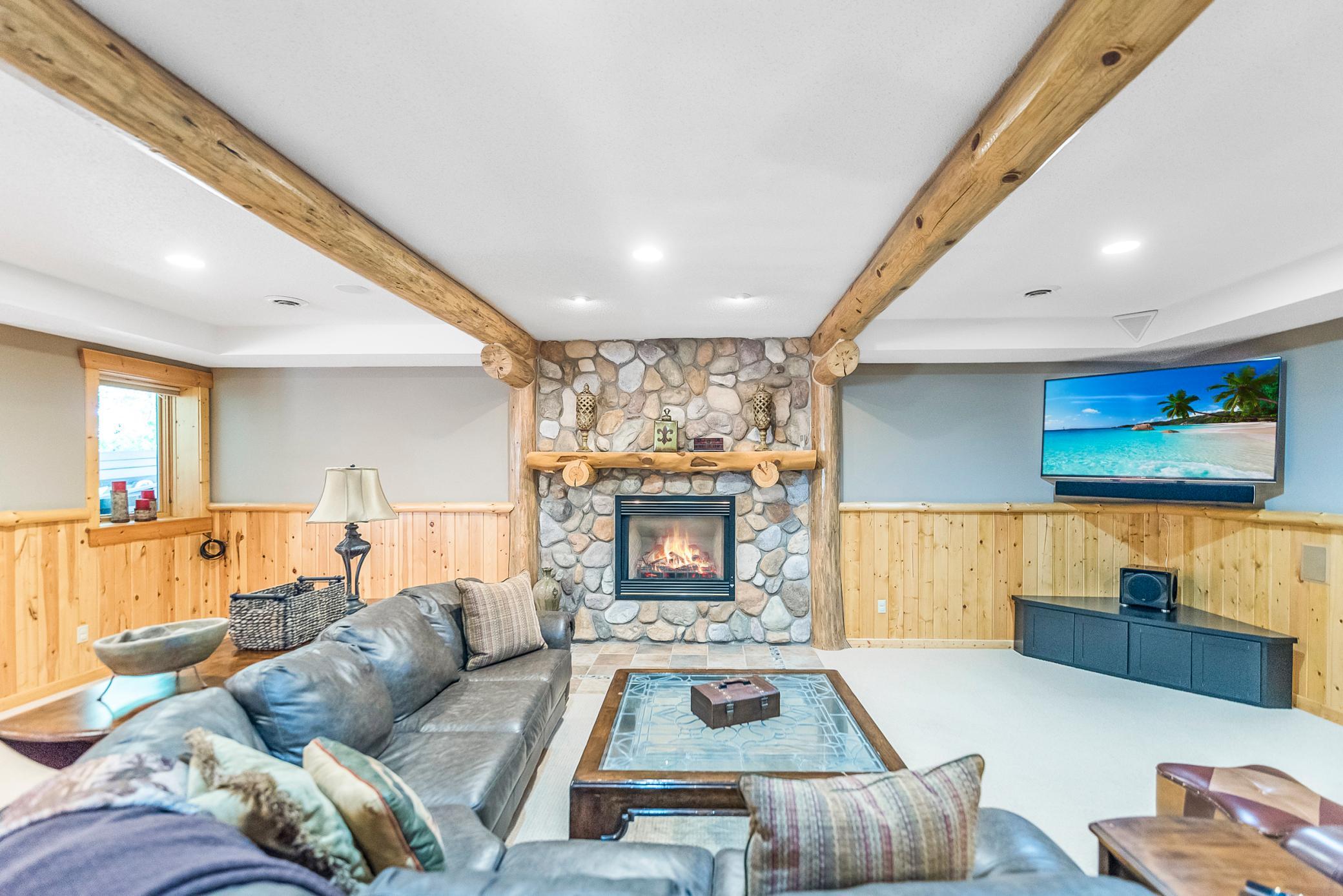 2468 Maple Drive SW