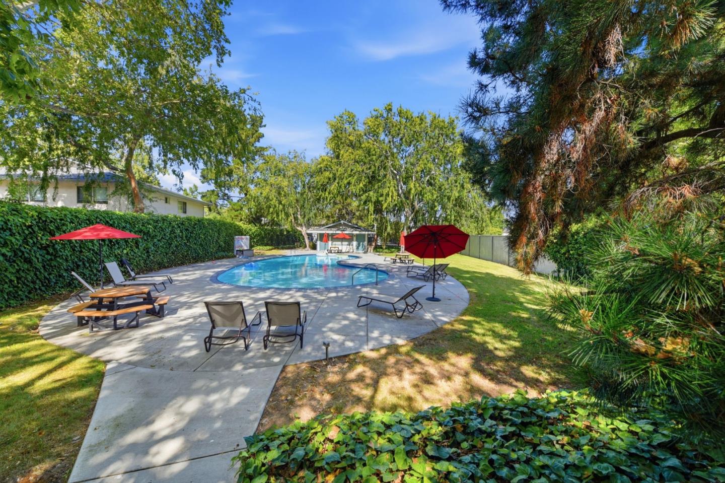 207 Watson Drive 3