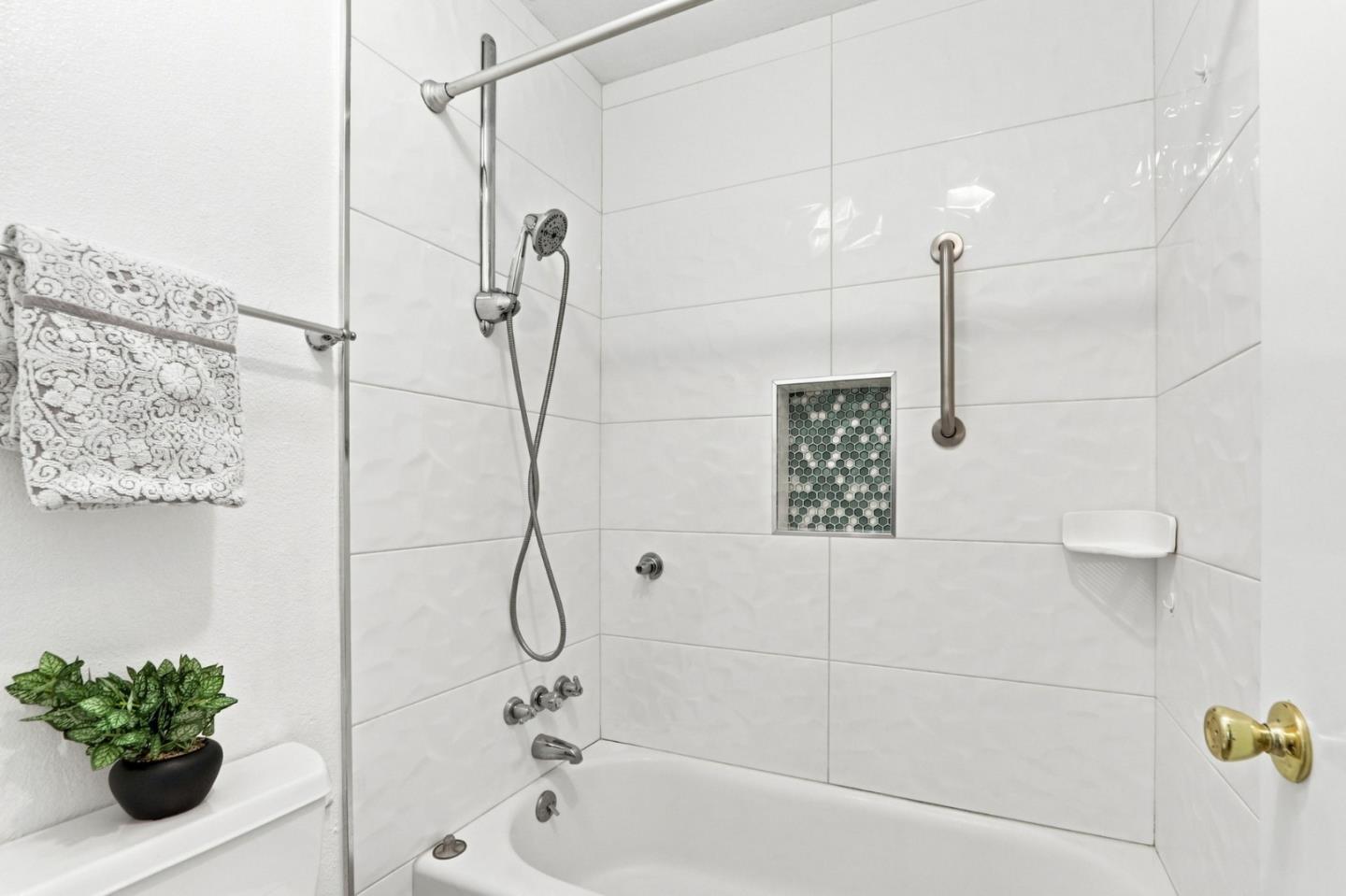 309 Tradewinds DR 15