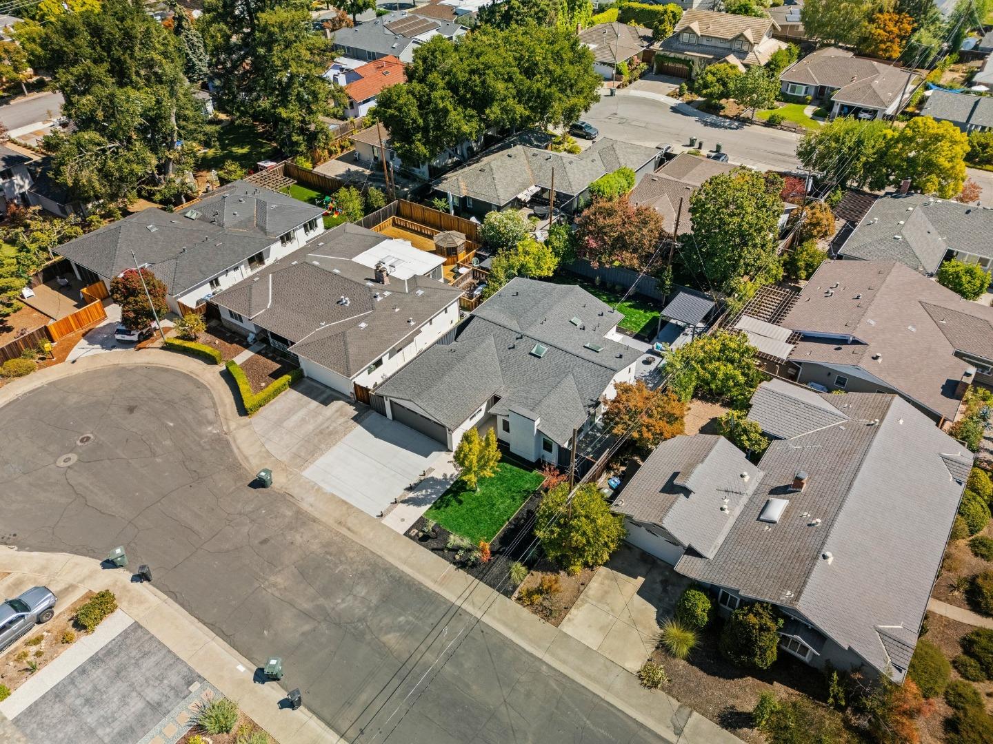 1600 Don CT