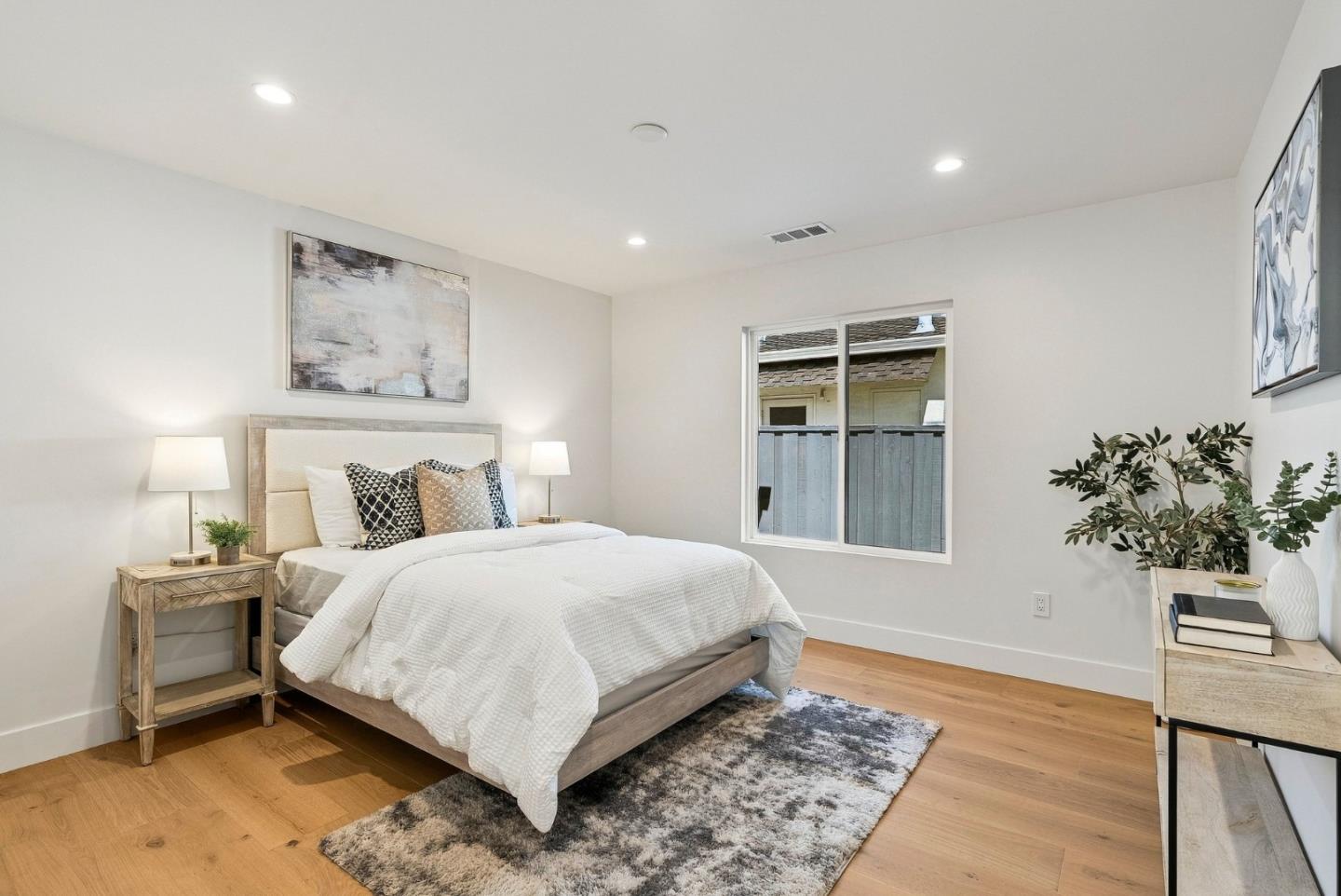 1600 Don CT