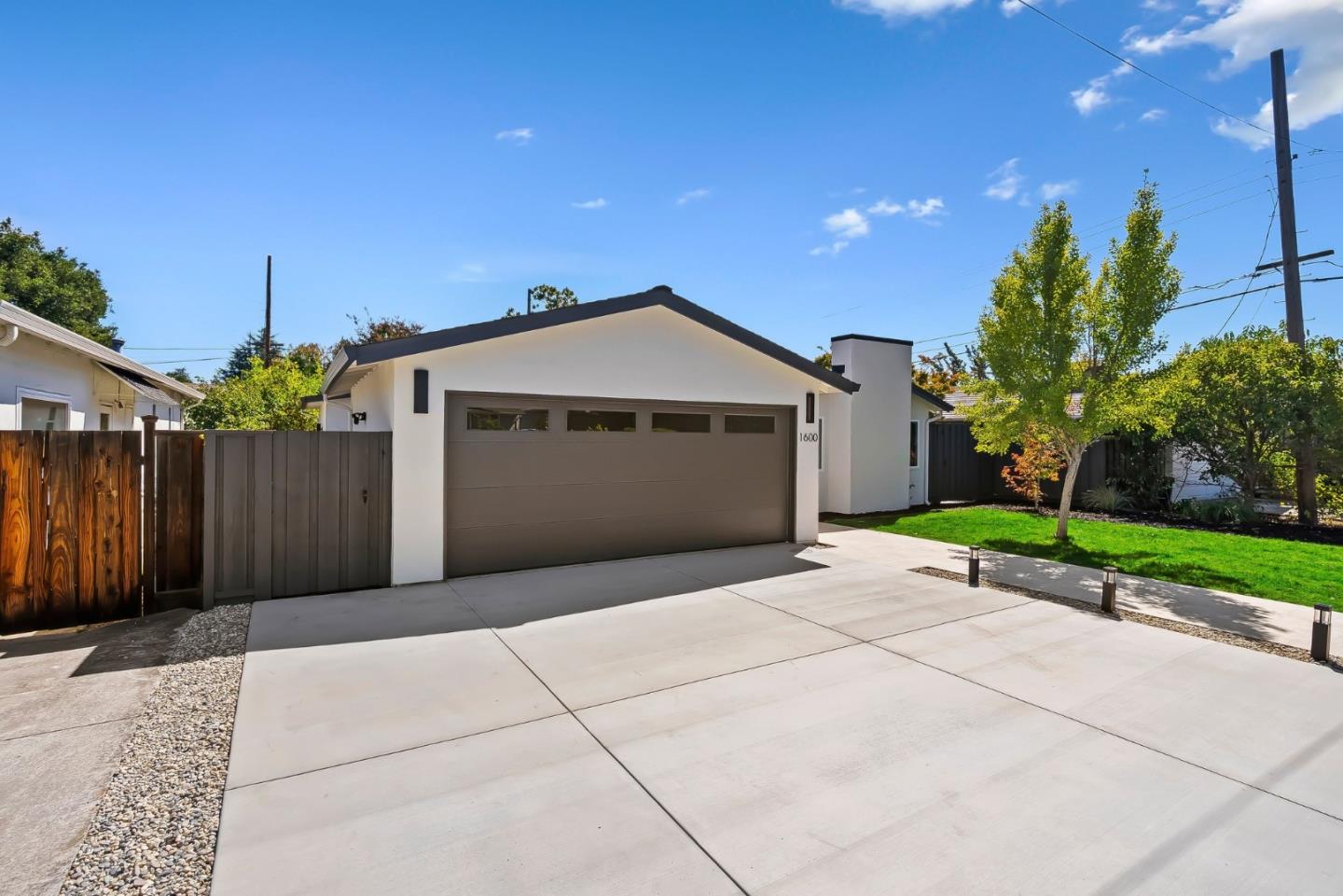 1600 Don CT