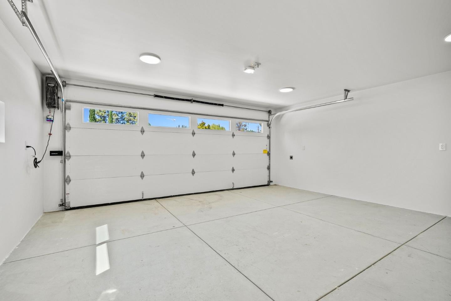 1600 Don CT
