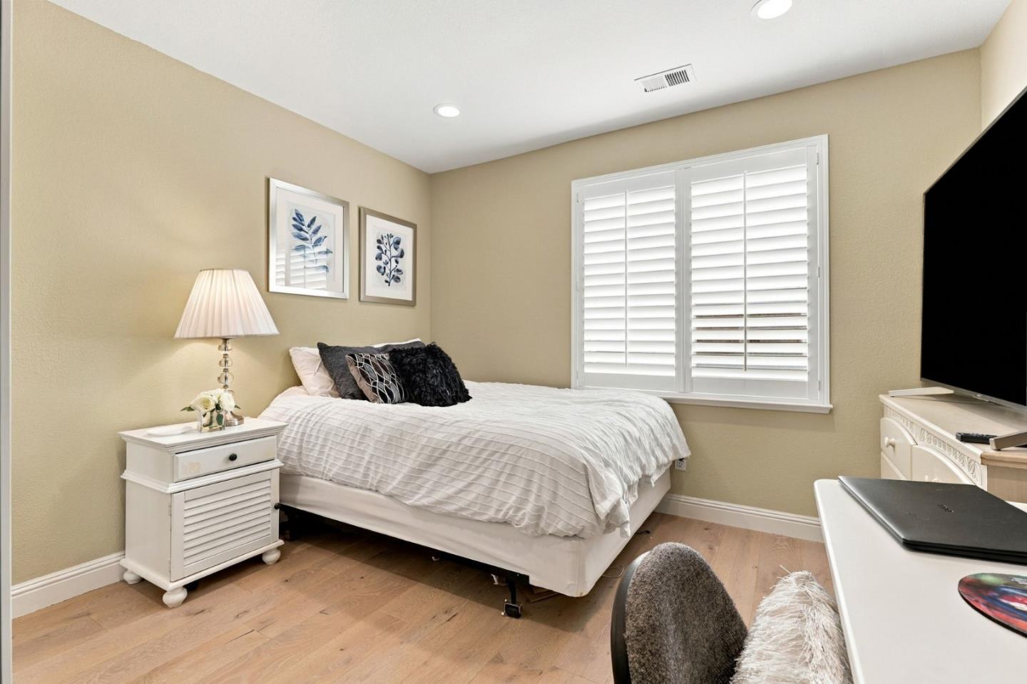 1481 Morning Star DR