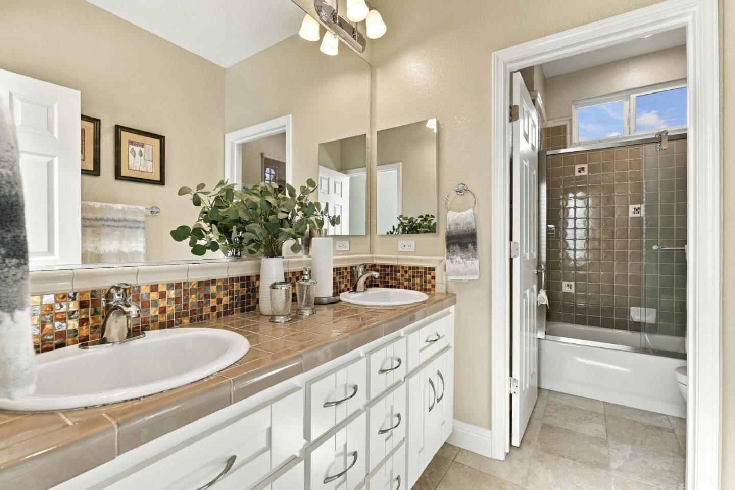 1481 Morning Star DR