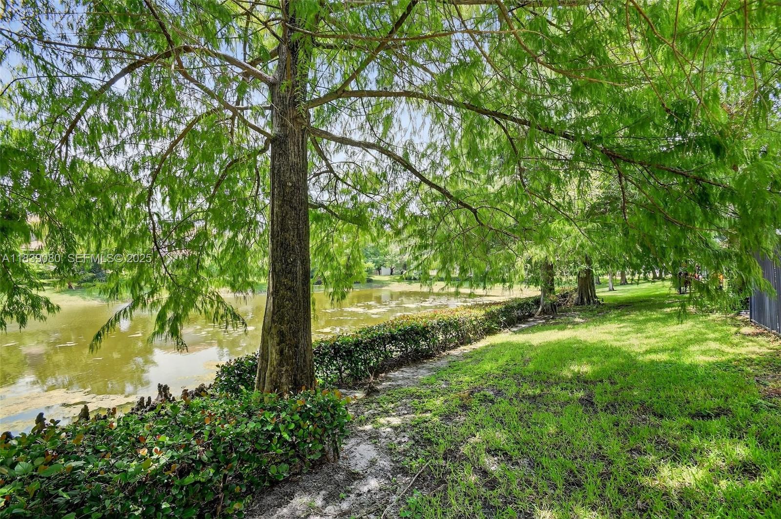 1086 Grove Park Circle