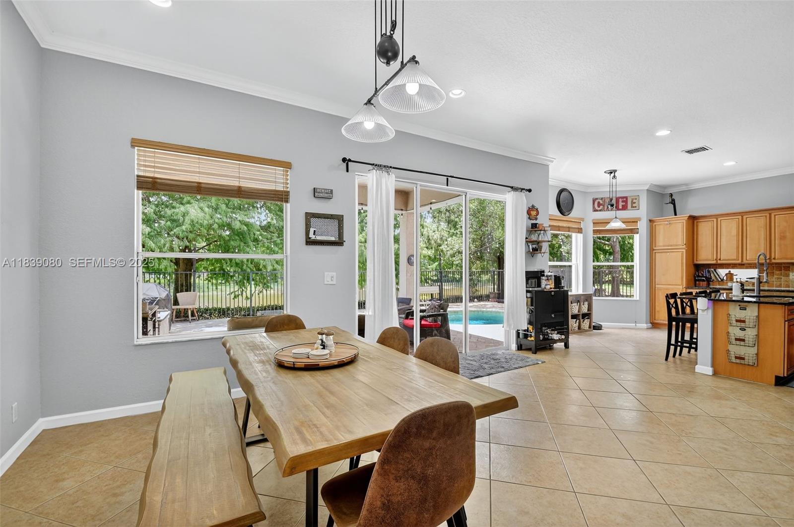 1086 Grove Park Circle