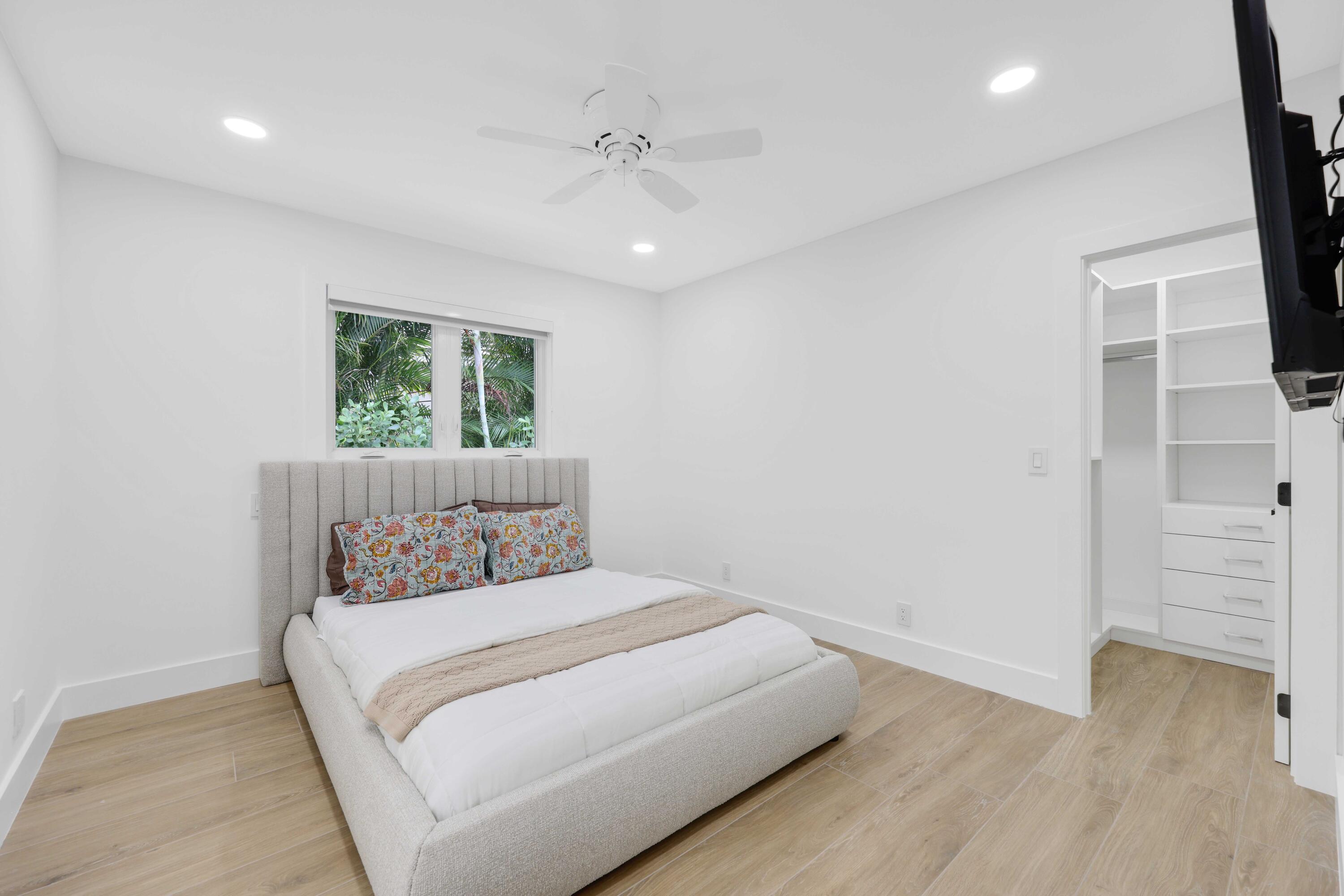 1102 Island Drive