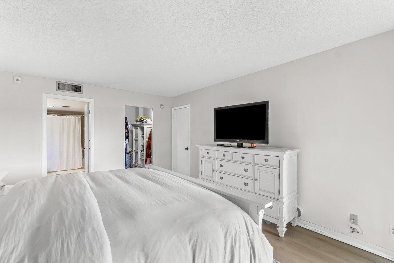 6000 NW 2nd Avenue 138