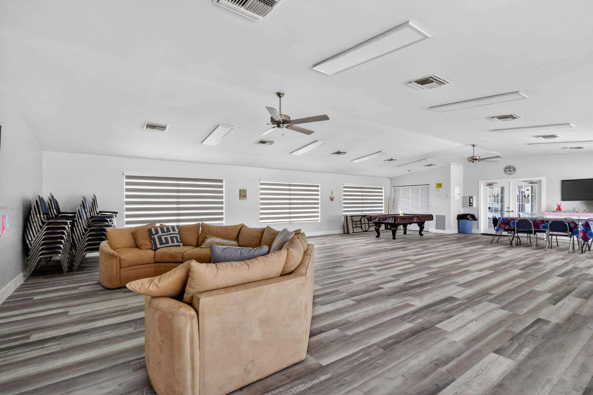 2641 W Gately Dr W W 906