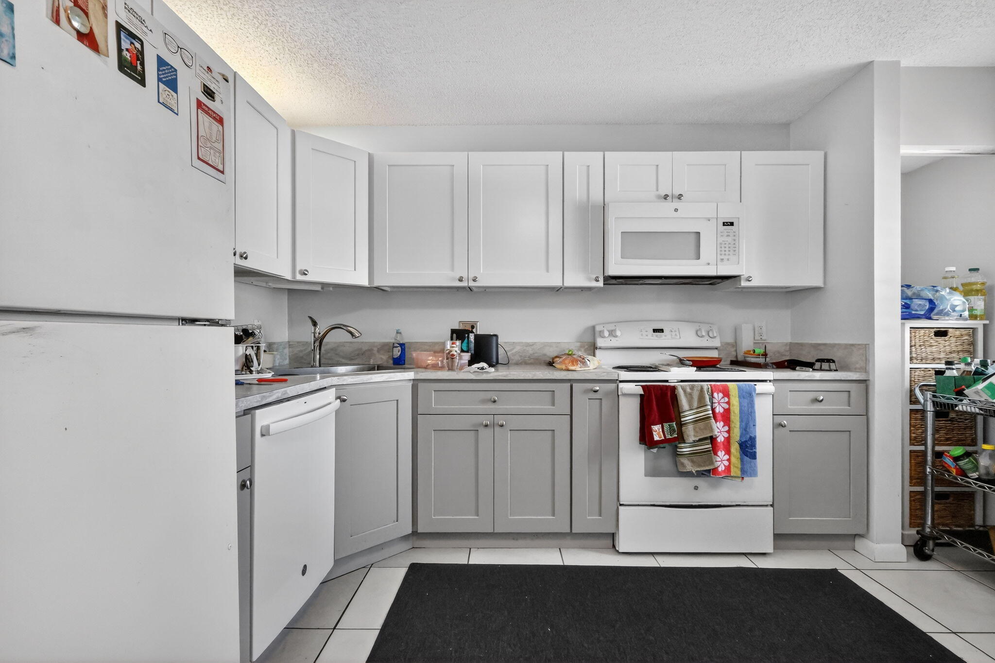 2641 W Gately Dr W W 906