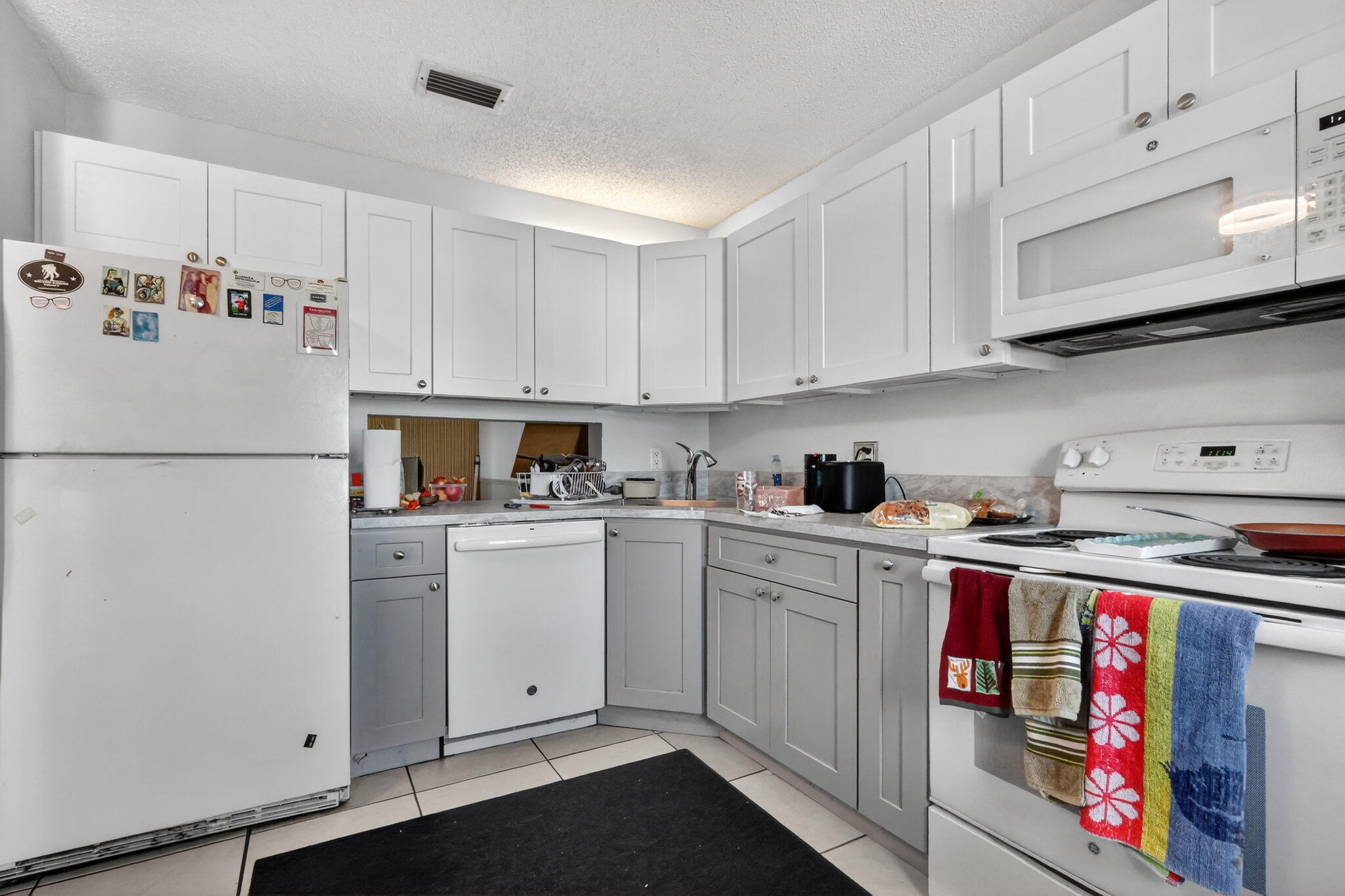 2641 W Gately Dr W W 906