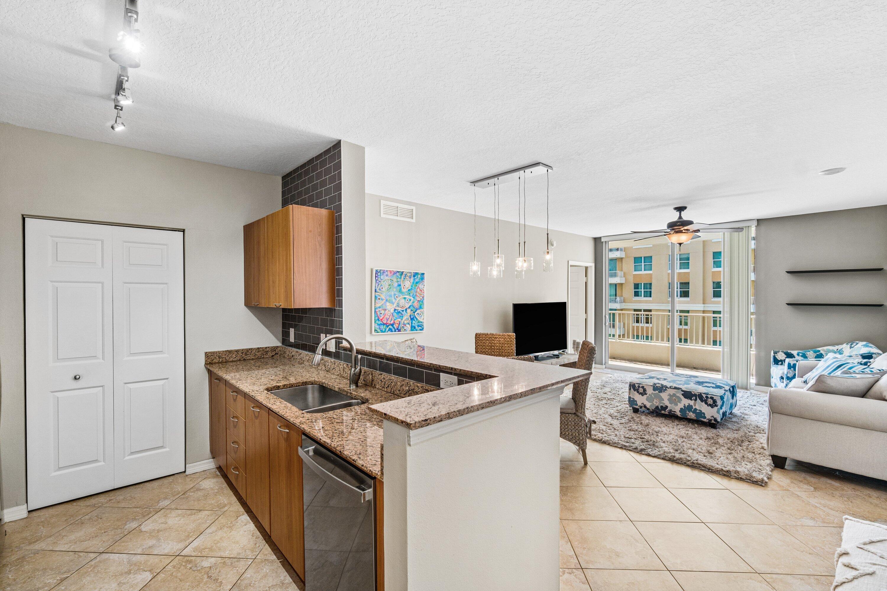 700 E Boynton Beach Boulevard Unit: 803