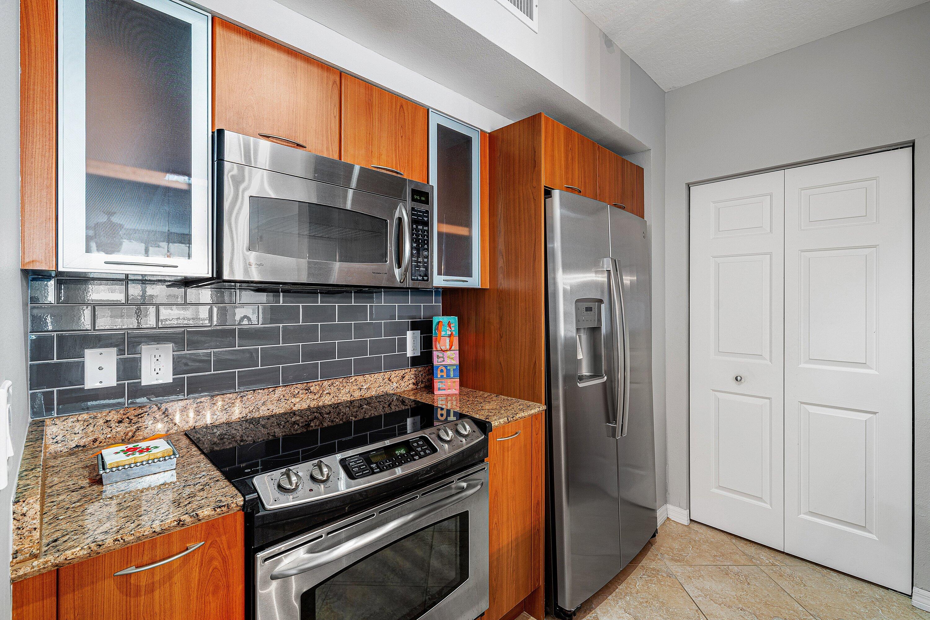 700 E Boynton Beach Boulevard Unit: 803