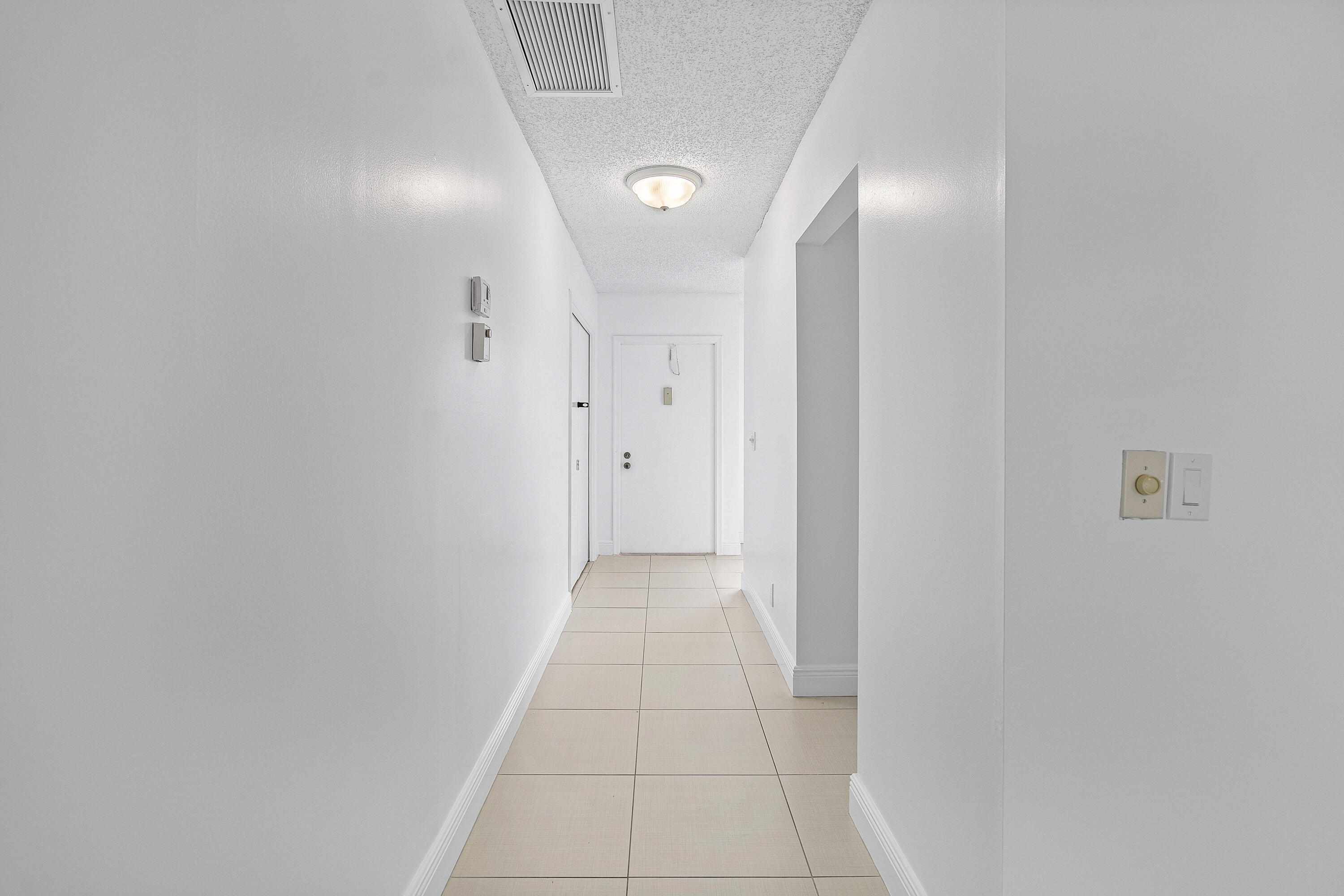 1021 Flame Vine Avenue 104