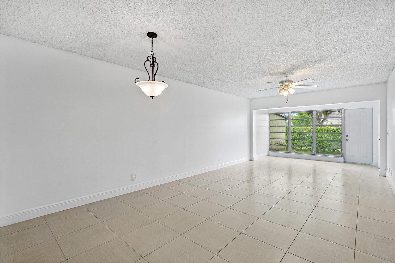 1021 Flame Vine Avenue