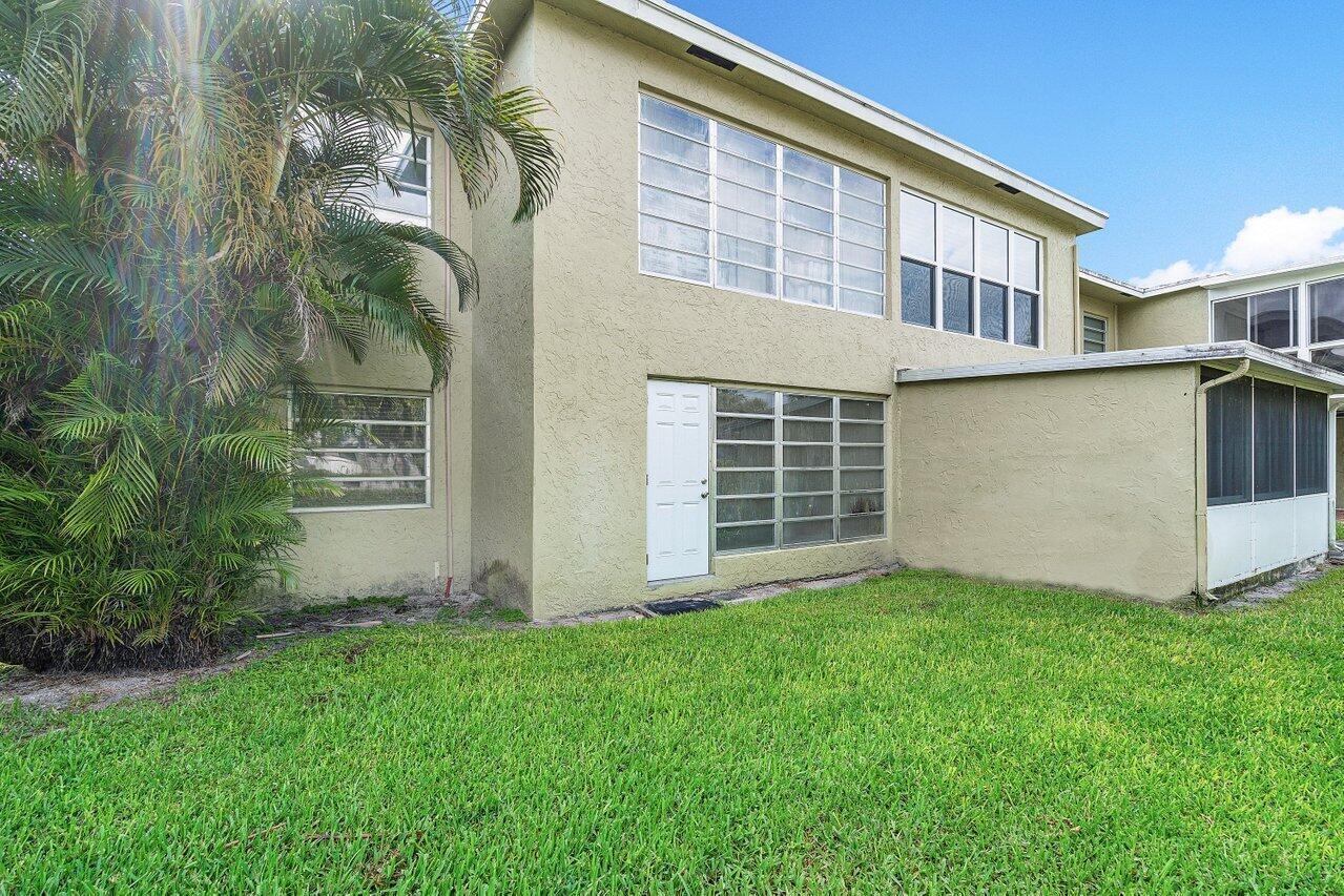 1021 Flame Vine Avenue