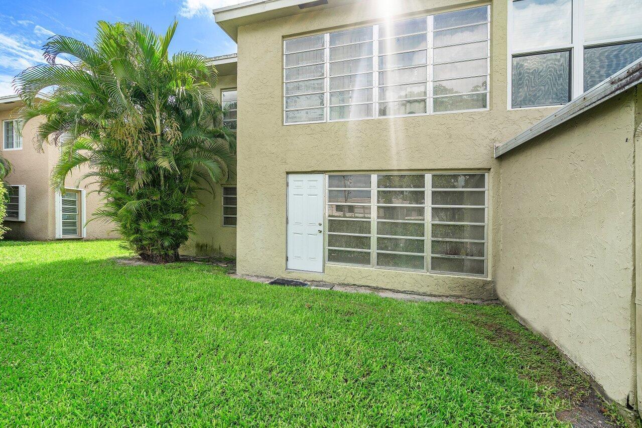 1021 Flame Vine Avenue